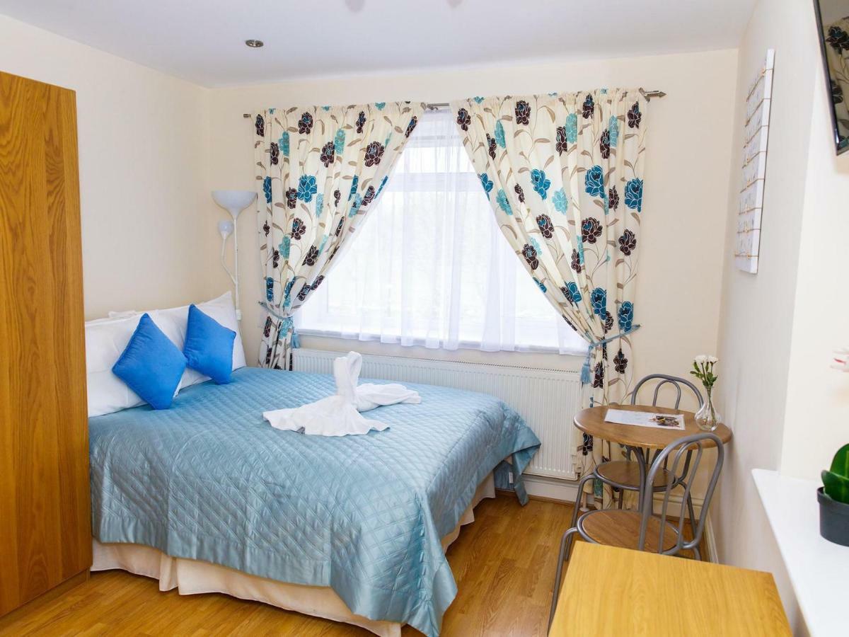 Mandeville Rooms Northolt (Greater London) Exterior photo